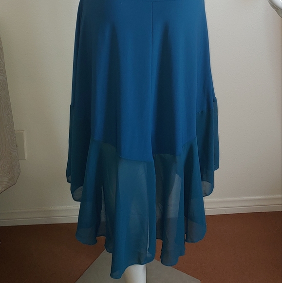 Dress Size M - Picture 13 of 13